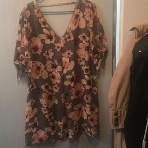 Floral shift dress